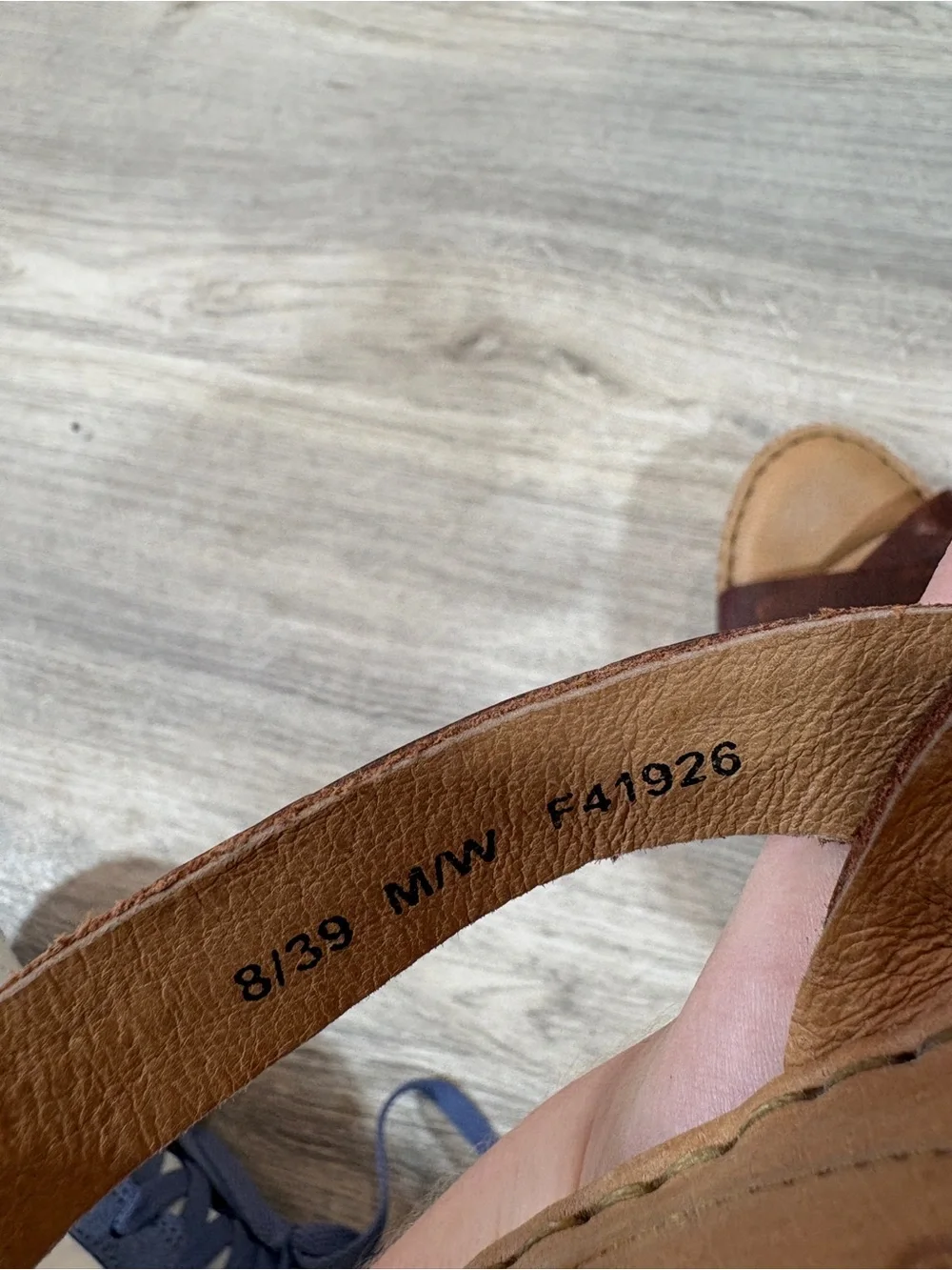 Born Shoes Womens Size 8 Brown Leather Ankle Buckle Straps Wedges Open Toe